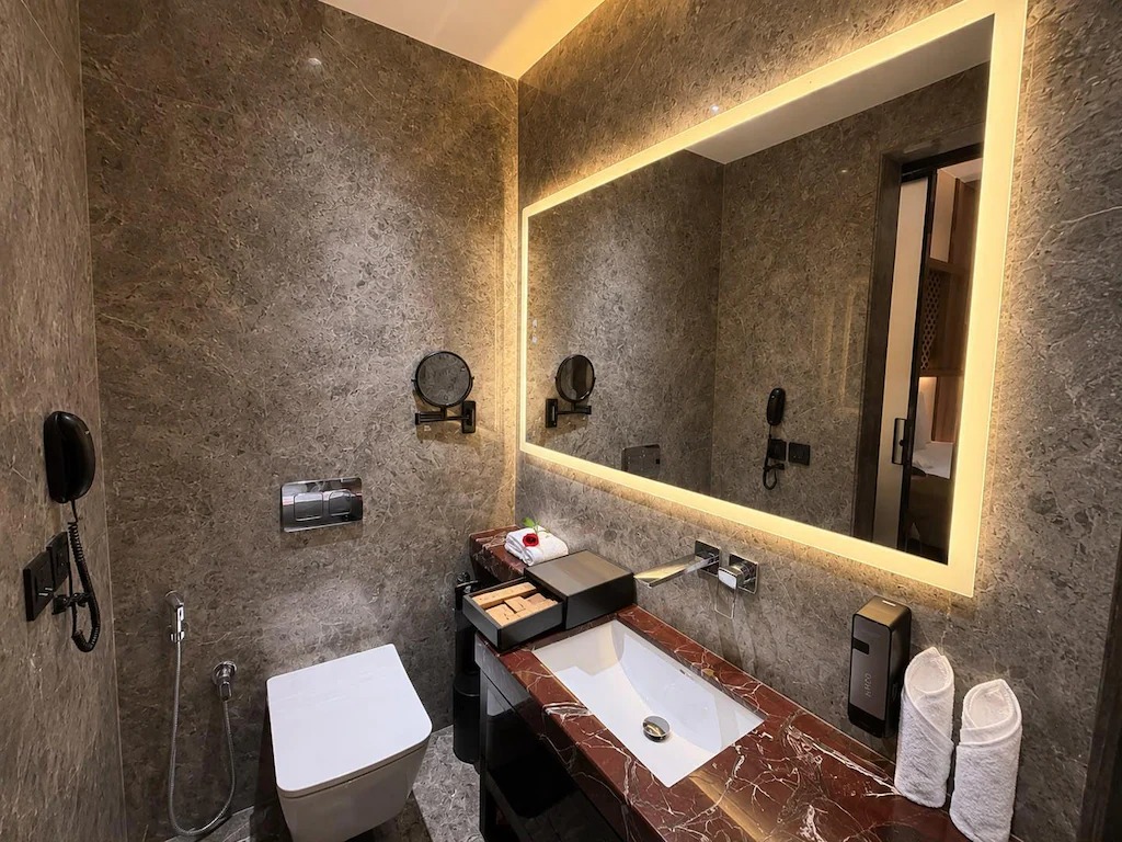 Bathroom at Ni Central Park, Mysuru